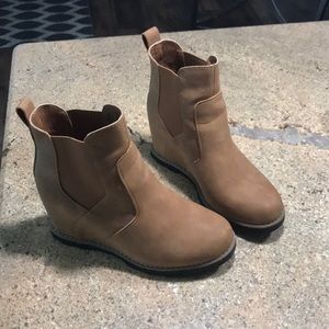 Sorel - Target Lookalike! Wedge winter boot